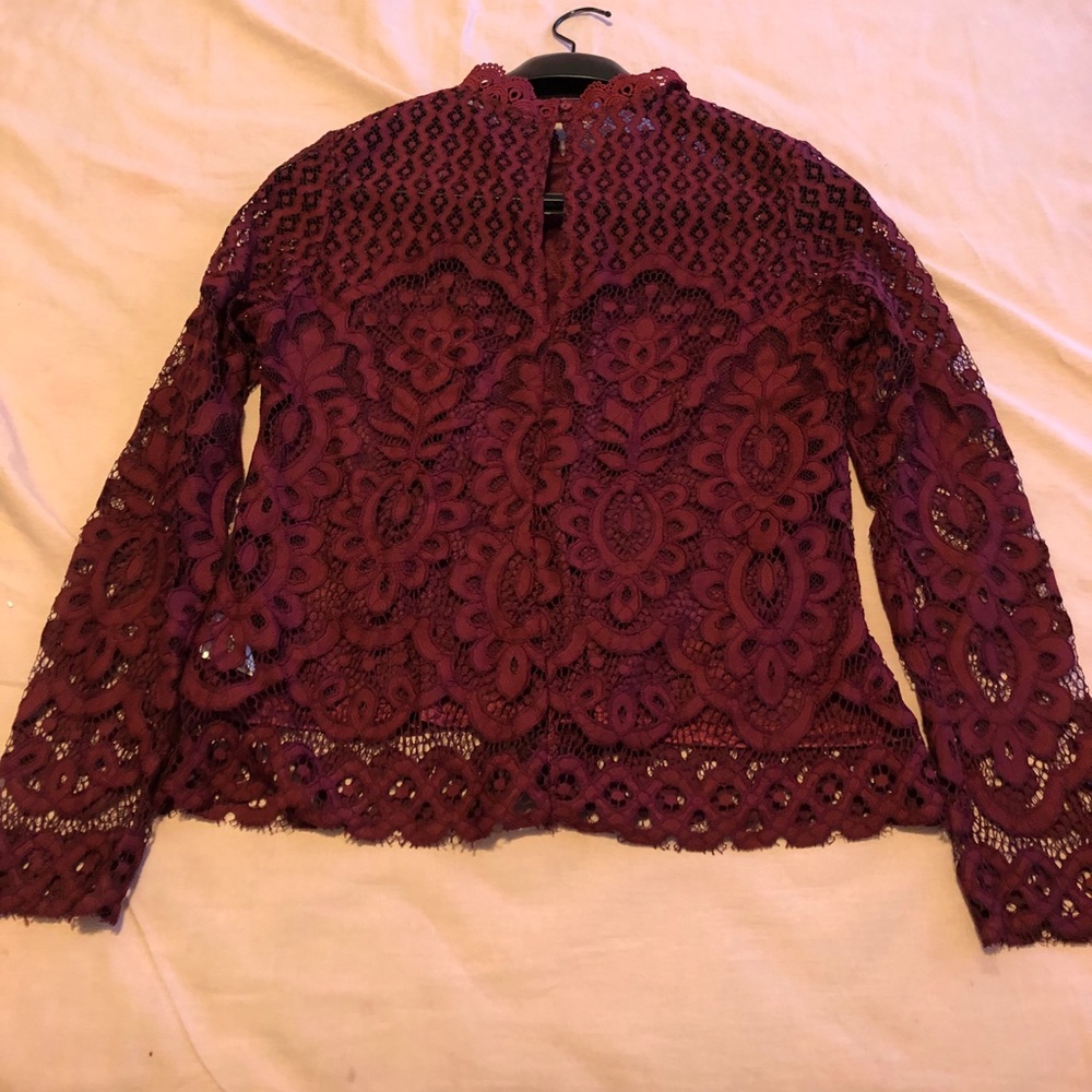 Lace top/blouse